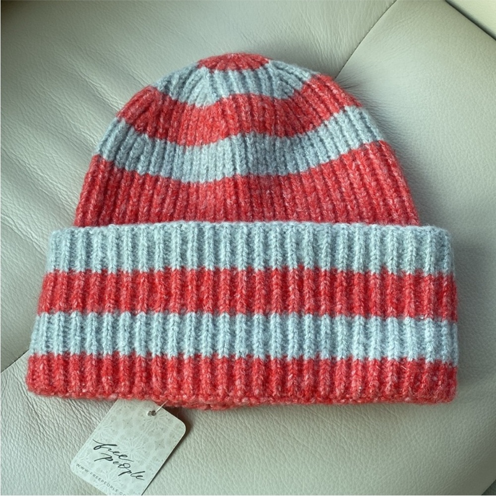 New Free People Beanie Hat One size red gray